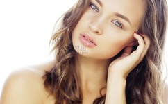 qq视频偷开软件